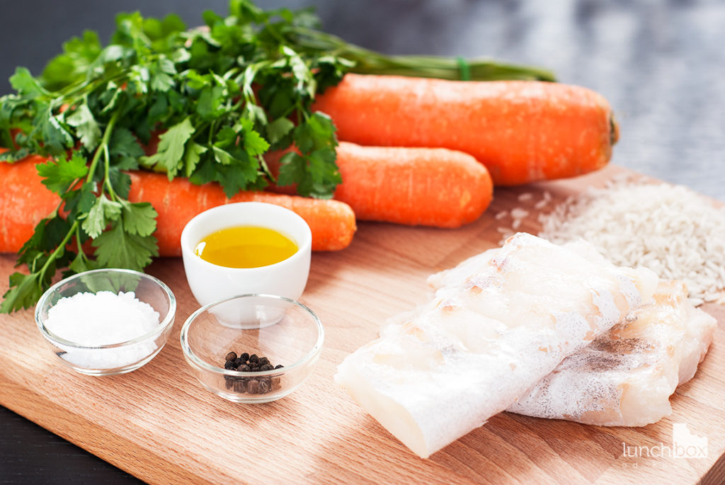 Dorsz na marchewce z ryżem - produkty | lunchboxodkuchni.pl