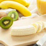 Smoothie z banana, kiwi i soku jabłkowego - produkty | lunchboxodkuchni.pl