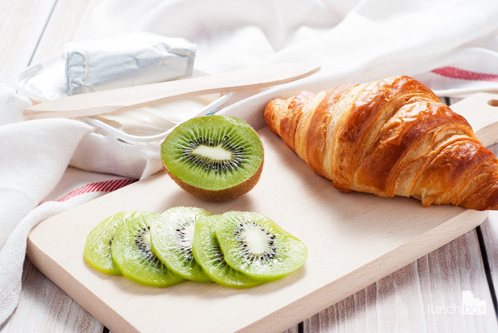 Croissant z twarożkiem i kiwi - produkty | lunchboxodkuchni.pl