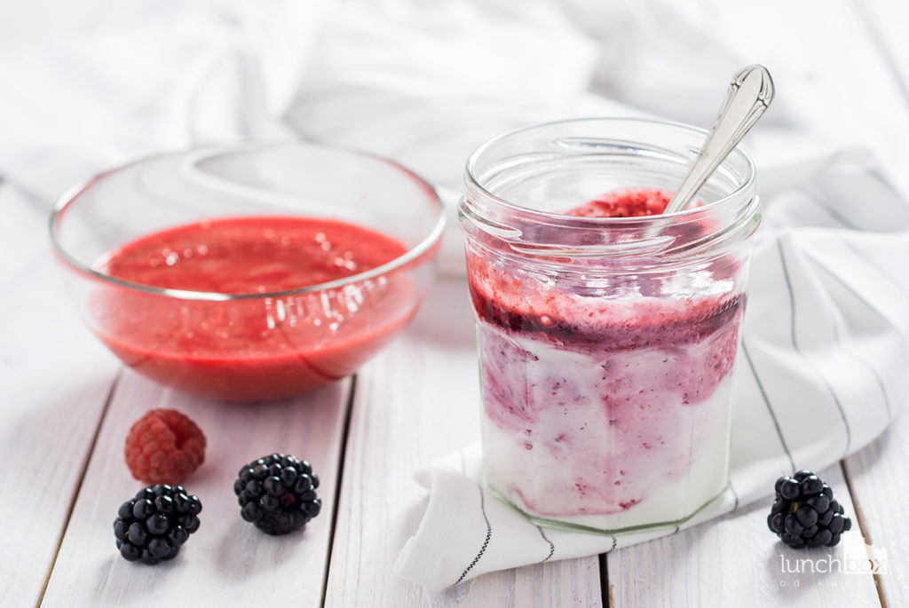 jogurt jeżynowo-malinowy | lunchboxodkuchni.pl