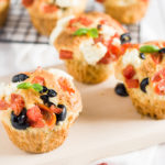 muffiny z pomidorami, fetą i oliwkami | lunchboxodkuchni.pl